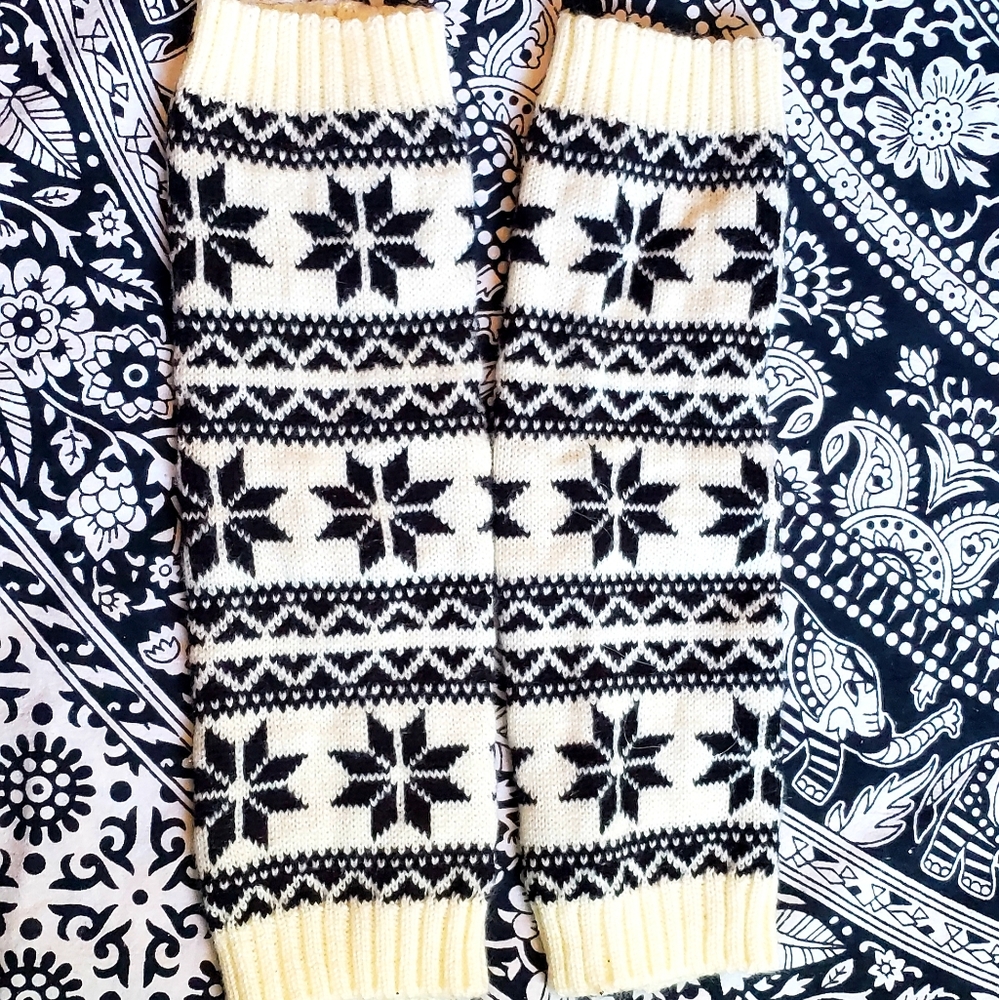 Winter design leg warmers